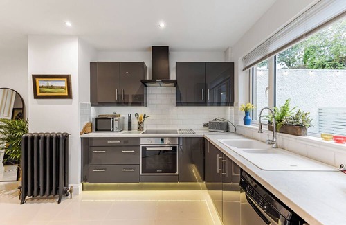 Coleraine House | River View Terrace - charming home with river views - availability for The Open