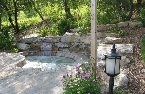Hatley House | Secluded, peaceful country house on a magnificent 5-acre site.