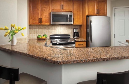 Palm Desert Condo | 2-bedroom condo in marvelous Palm Desert with AC, WiFi, fitness room
