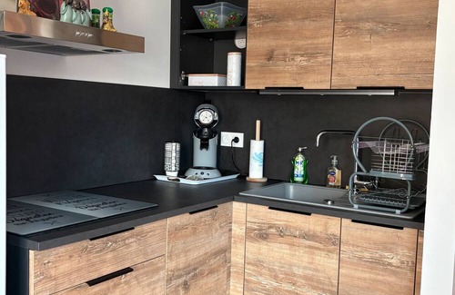Nyons Cottage | Cottage 'Appartement Cosy' with Private Terrace, Wi-Fi and Air Conditioning