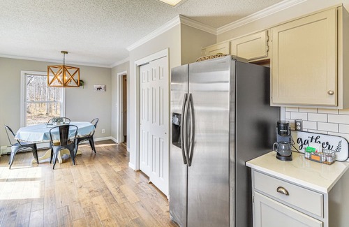 Warm Springs House | 9 Mi to Fairplay Beach: Mountain-View Getaway!
