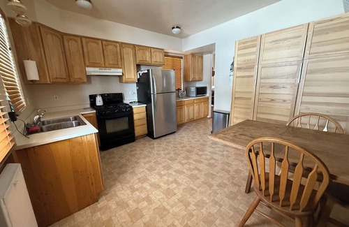 Williams Other | Turn back time and stay at this 100% off the grid Working cattle Ranch