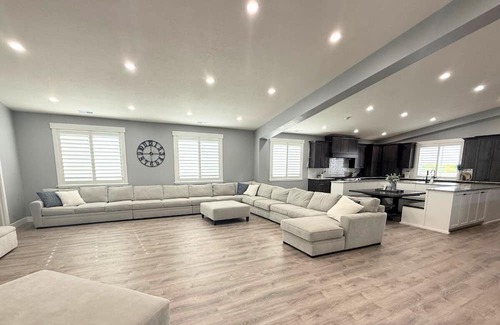 Box Elder County House | Country House and Utah Gathering Place