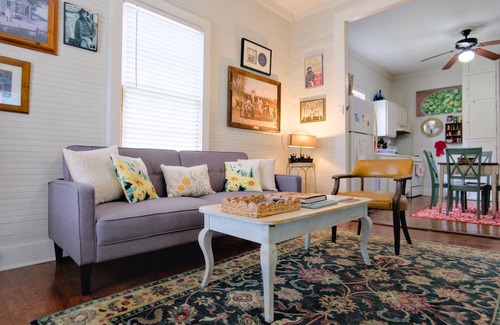 Natchez Cottage | Shanty Bellum Too | 2/1, Washer/Dryer, Full Kitchen