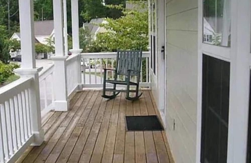 Lackey Resort | Charming 2-bedroom resort with fitness room, WiFi in wonderful Williamsburg