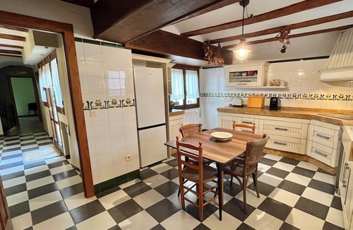 Biar House | House in the center of town with all amenities.