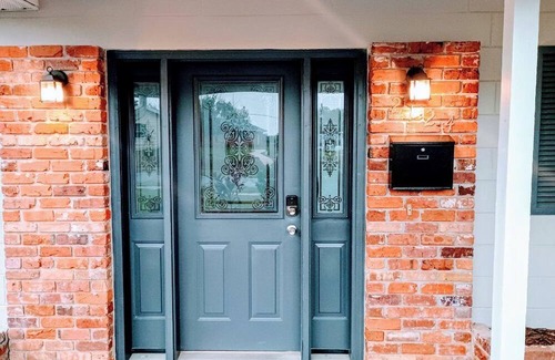 Pine Hills House | 4-bedroom house in fantastic Orlando with AC, WiFi