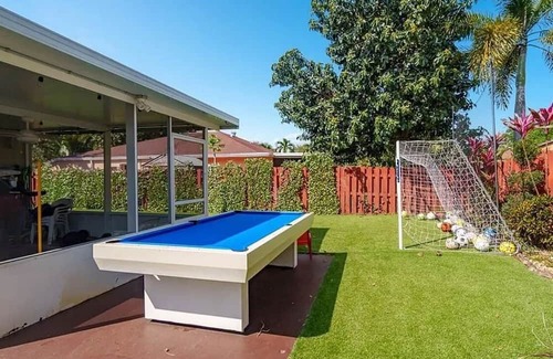Cooper City House | 4-bedroom house in delightful Cooper City with Indoor Atrium, Fitness room, Pool