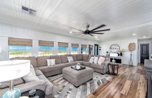 Grand Isle House | Sunstone Retreat- Coastal Realty Group