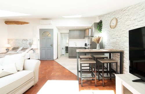 Riez Apartment | Charm under the roofs rated 3 stars