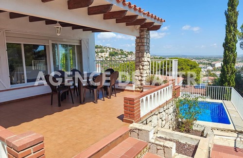 Peniscola Ski Chalet | Villa sea view near the center, 3 bedrooms, swimming pool, barbecue WIFI