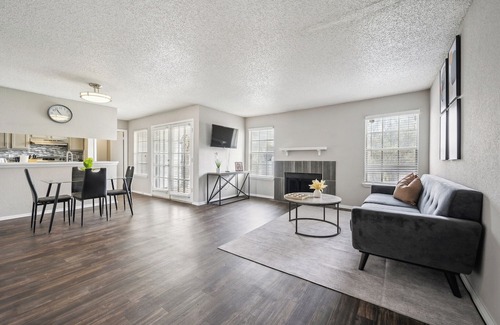 Bedford Apartment | 3001 Crystal Springs 721 I Spacious 2 Bed 12Bath
