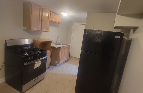 Woodlawn Apartment | Chic 1-bedroom apartment with AC, WiFi in excellent Chicago