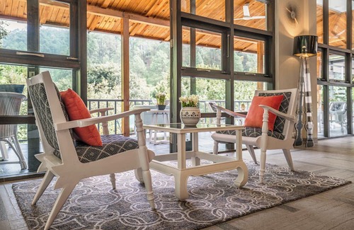 Bhimtal Villa | Scenic 4BHK Villa in Bhimtal with Lake Views & Bonfire Nights