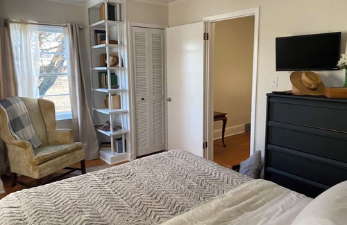 Rockbridge Baths Other | 3-Bdrm Farmhouse w/Great Mountain Views