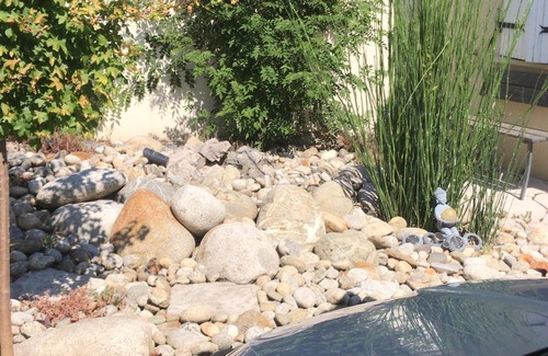 Nerac House | A relaxing, easy-going stay. Charming garden and swimming pool.