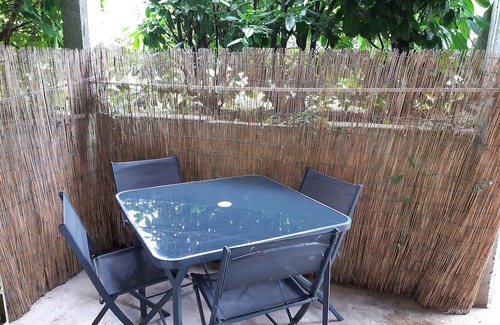 Pont-l'Abbe Apartment | Ground floor apartment