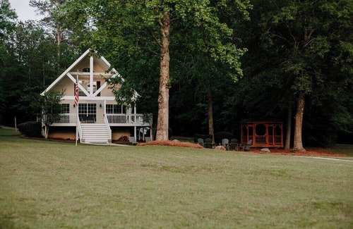 Lake Oconee House | D+K Lakehouse at Lake Oconee