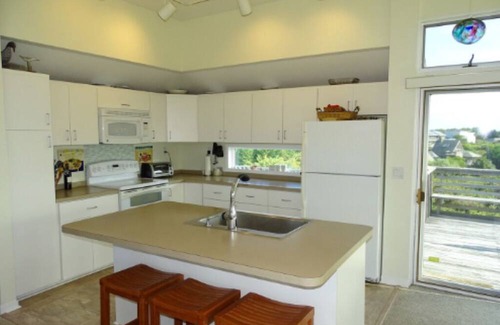 North Truro House | Architect Designed home/Private sub-Division/Private Cape Bay Beach Access