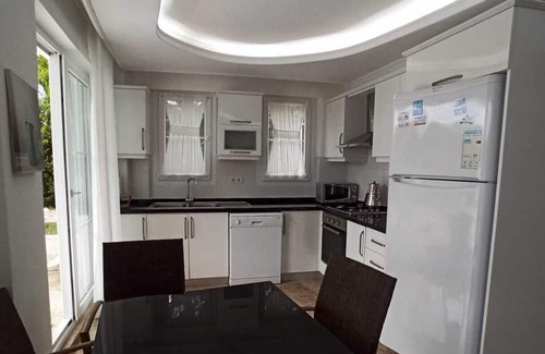 Oludeniz Villa | Spacious 5-bedroom villa with WiFi and AC in serene Ölüdeniz