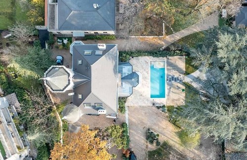 Leon Blum - Bon Coin Other | Unique and secret castle in Lyon Villeurbanne, Park & Pool