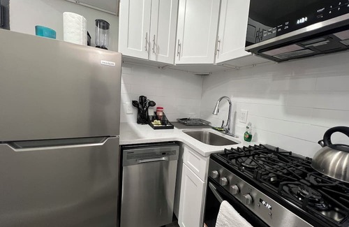Hudson Yards Apartment | Modern 2BR Steps from Times Sqaure