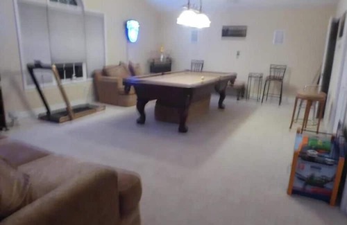 Waterford Plantation House | 5-bed home in Myrtle Beach has AC, WiFi, pool table, garage, HOA large amenities
