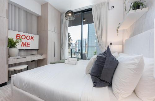 Jumeirah Village Circle Apartment | Minimalist Studio in Empire Residence JVC