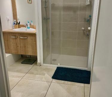 Cenon House | Chambre confortable