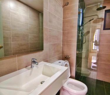 Kuala Lumpur House | Medium Room at Platinum Arena