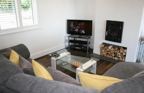 Upwey Bed & Breakfast | The Cabin 2 bedroom property