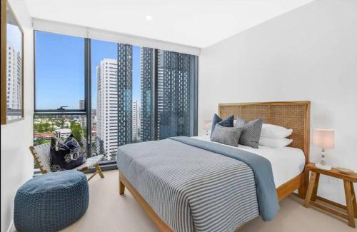 Broadbeach Apartment | Signature Oceanview's 2B2B Resort-Style Amenities