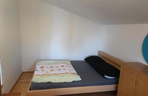 Liesing House | Chill am comfortable Room in a sunny apartment