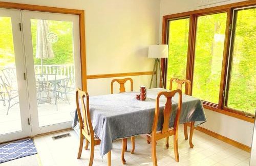 Huddleston House | Spacious Lakefront Hudson Haven w/ Dock