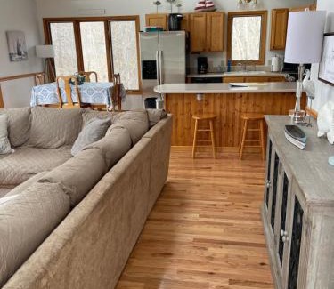 Huddleston House | Spacious Lakefront Hudson Haven w/ Dock