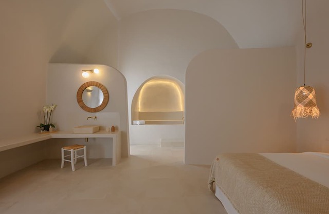 3 bedroom Family Cave Apartment with terrace, by Element Suites