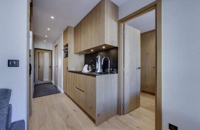 Wifi, 2nd floor, parking, tv, ski locker, 38m², Val d'Isère