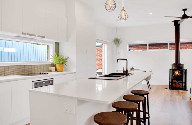 Alanas Place I Modern Townhouse