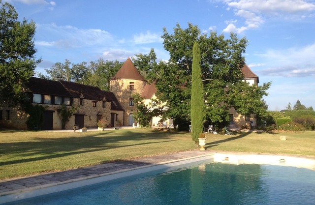 In the heart of the tourist sites MANOIR SWIMMING POOL 6 Ch-6 sb, WIFI + HOUSEHOLD INCLUDED
