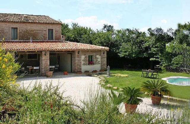Residence Casa Mare Vallugola di Gabicce, Vallugola