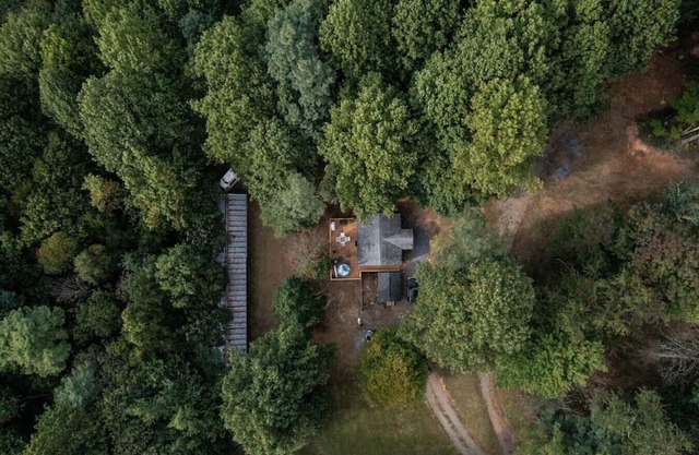 10 mins from Shenandoah National Park ~ Cozy Cabin