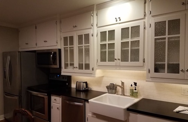 6 Blocks from Downtown Main Street- Great for Families & Girls Weekend