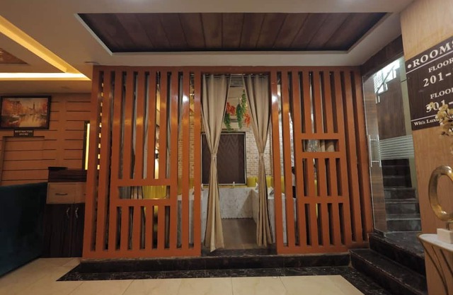 HOTEL SRG INN