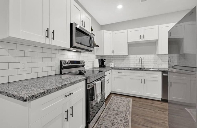 Modern, Newly Built 2 Bed, 2 Bathroom, WD Home!