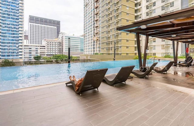 Furnished Studio | Amenity View, WiFi, Netflix and Pool