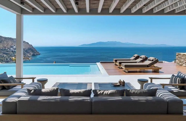 Welcome to Desert Mansion New Listing, Yacht & Chef All Inclusive!