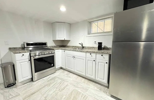 Charming 1-BR Hideaway in Serene Irvington – AC, Fast WiFi & Comfort Awaits!