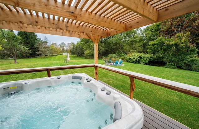 Luxurious Estate in Cooperstown, NY -3.2 miles from the Cooperstown Dreams Park