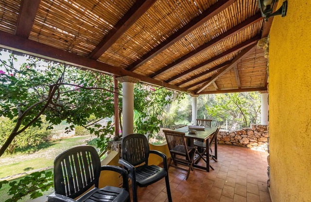 Villa Maladroxia with Private Garden & Terrace