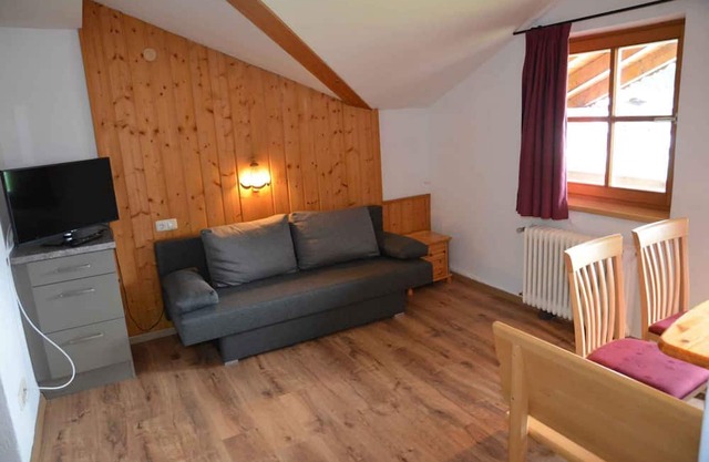 Holiday apartment with mountain views and WiFi